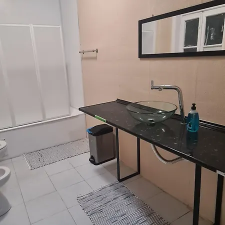 Bagetti Only For Girls Hostel Lisbon